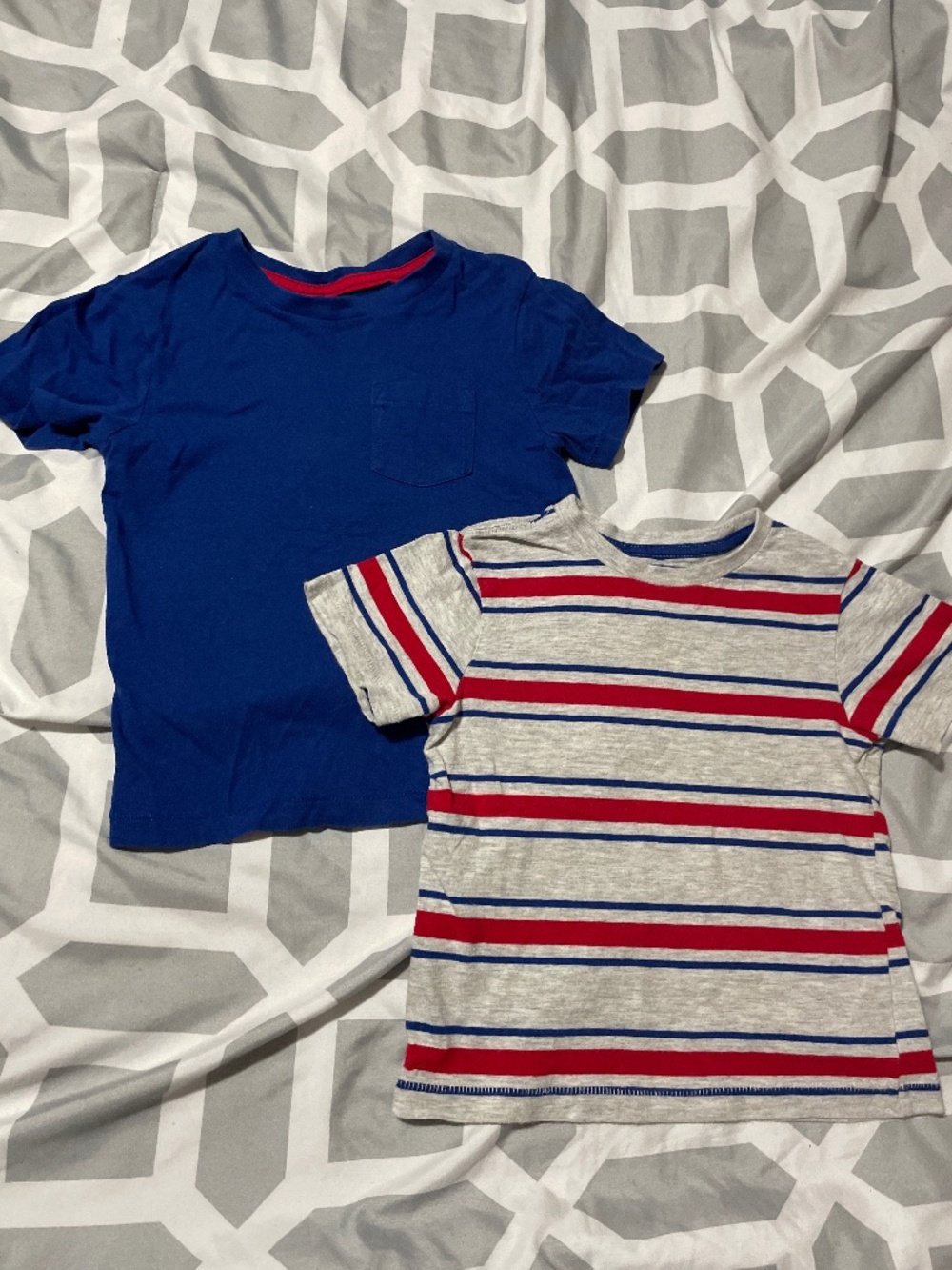 2 tshirts